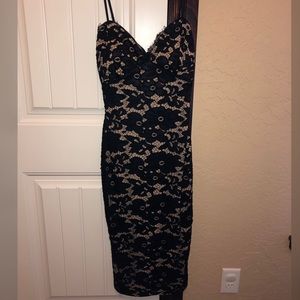 Hot Miami Styles Black Lace Midi